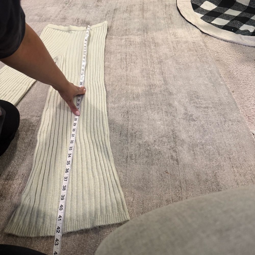 Wayf Ribbed Knit - Picture 6 of 6